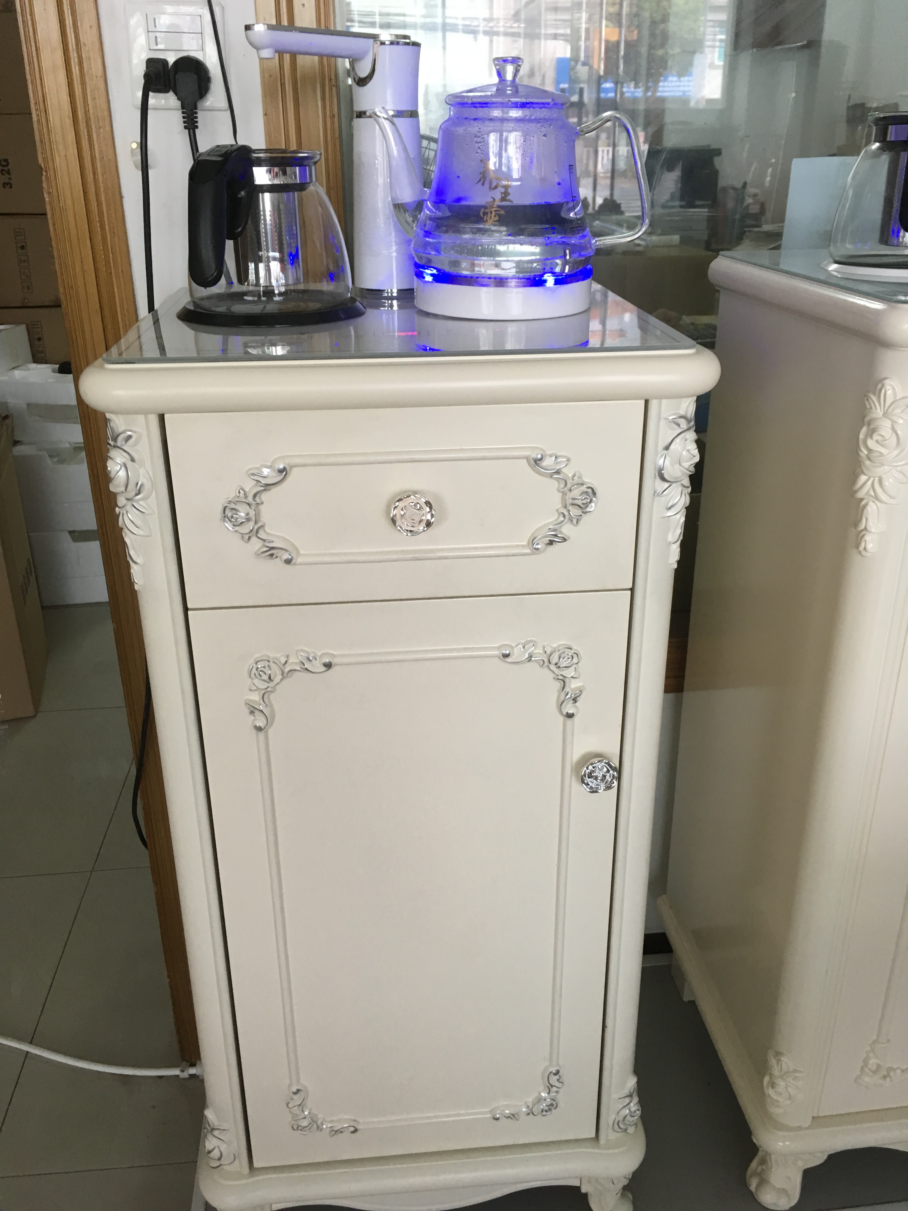 正品打折乳白色雕花描金银智能欧式茶吧机饮水机家用 木头木质立式饮水柜 原价1688.00元 现价980.00元包邮抢购专卖店品牌专卖