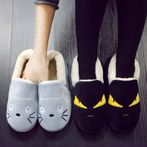 厚底包跟情侣棉拖鞋