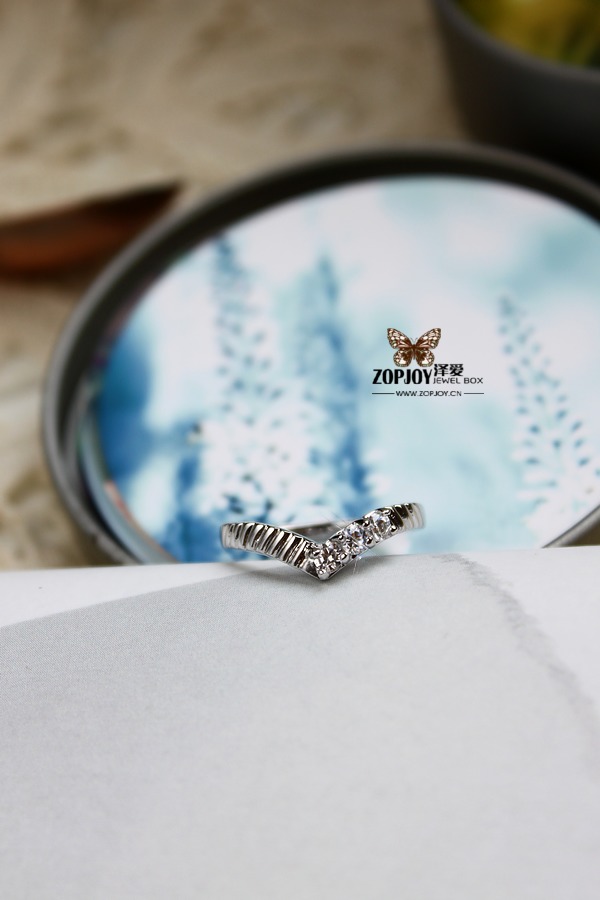 正品[梦见捡到很多戒指]梦见捡到很多金戒指评