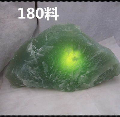 玉村饰品街纯天然岫玉180绿色毛料边角料岫岩玉石原石裸石雕刻料