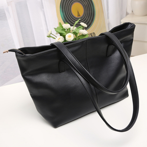 秋冬百搭大容量手提包