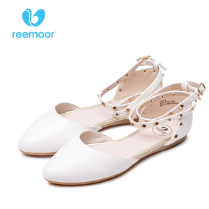 百搭一字扣带平底鞋