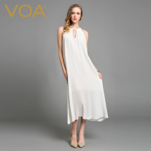 VOA 挂脖式白色挖肩圆领真丝顺纡纹理连衣裙柔美宽松沙滩裙A6013图片