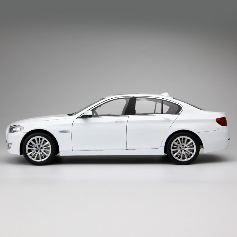 宝马760合金玩具汽车模型 彩珀1:34儿童玩具声光回力仿真轿车模型