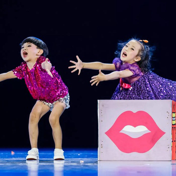 六一兒童演出服新款箱子裡的夢蓬蓬裙女童紗裙幼兒園舞蹈表演服裝