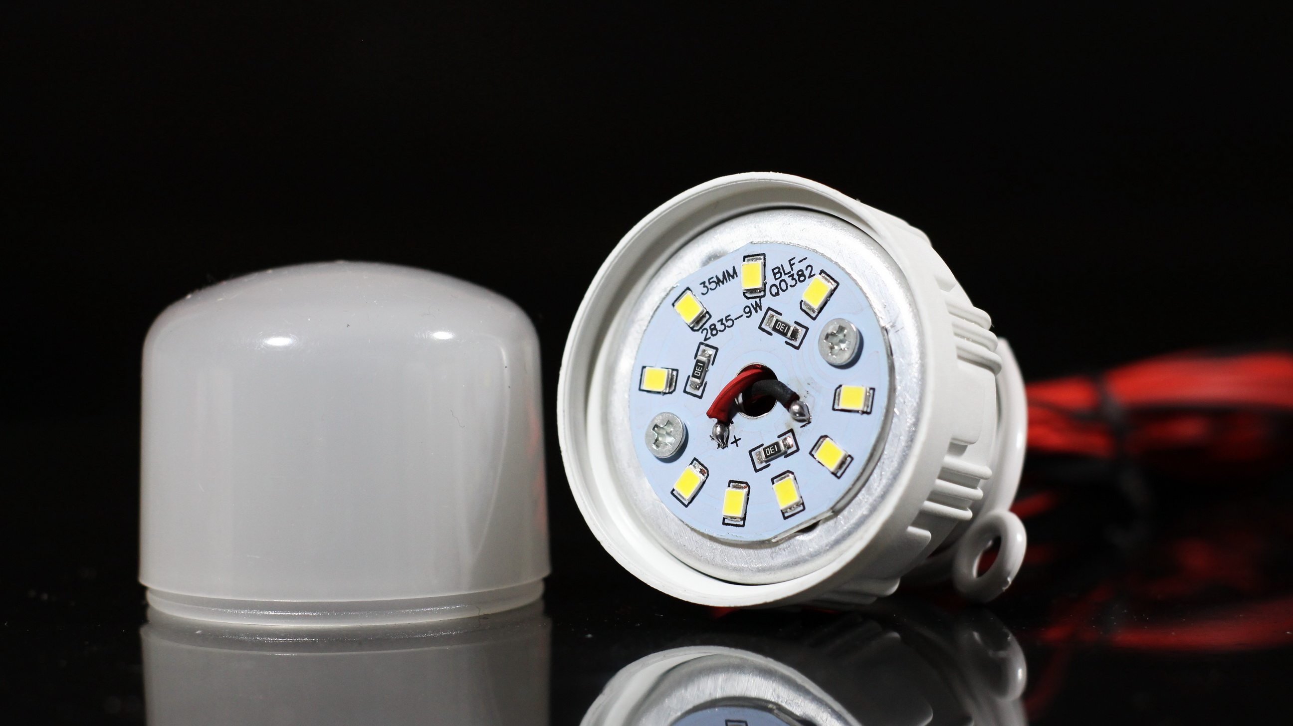 12vled灯泡球泡夜市摆地摊电瓶太阳能led节能灯dc直流节能灯包邮