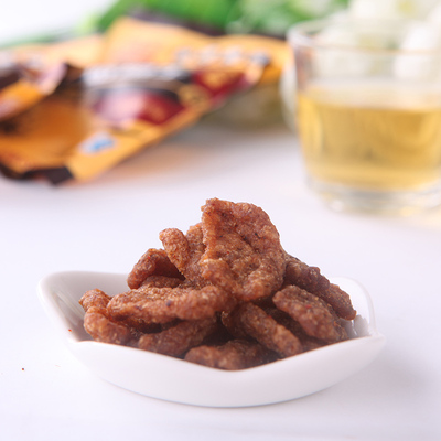 80后怀旧零食禛香香菇肥牛经典辣条20g香麻辣香姑肥牛素肉 包邮