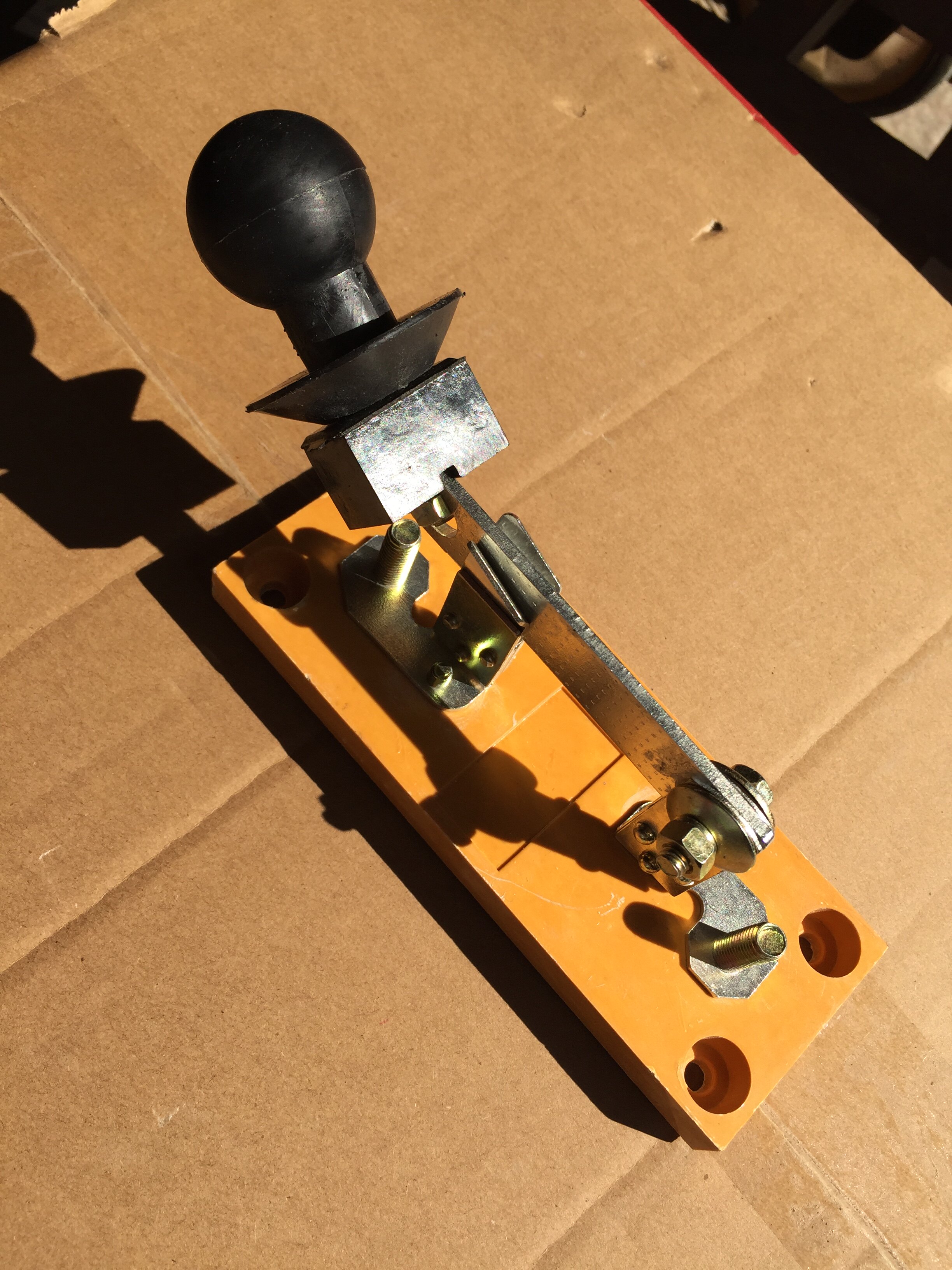 hd11f-200/18 200a 单相 单投闸刀 隔离开关 刀闸 刀开关