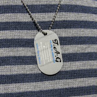 高档金属吊牌 牛仔服饰服装标签 金属扣吊牌定做订制 不锈钢吊牌