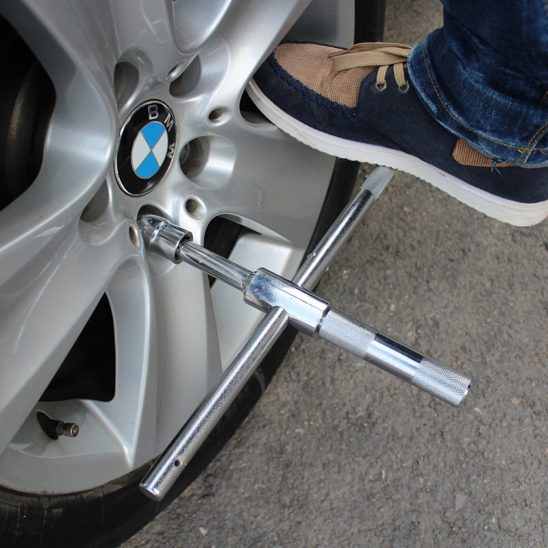 汽车十字扳手 十字轮胎扳手 换轮胎扳子省力拆卸轮胎工具套筒扳手