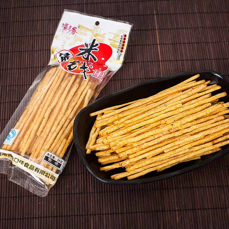 【30包包邮】过桥米线辣条零食品80后90后经典怀旧小面筋嘴巴边香