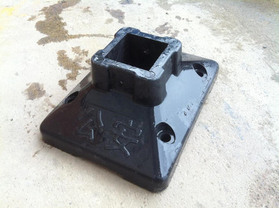 护栏底座铁皮底座填充底座水泥底座镀锌钢填砼护栏墩马路墩隔离墩