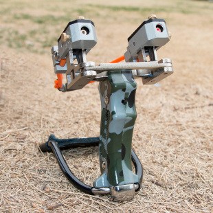 猎犬 大藏獒 红外线猎犬重型射击弹弓警犬三代正品精准弹弓 天鹰之王