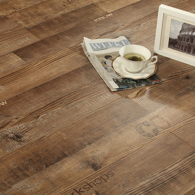 12mm个性强化复合木地板仿古复古法式做旧工业酒吧装饰餐厅工作室