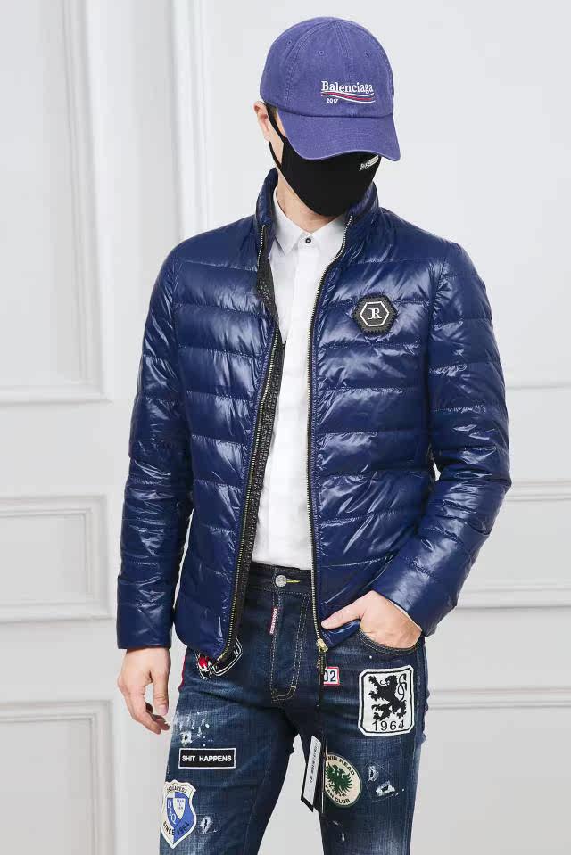 特惠ricci vuuci 17秋冬 男士铁牌logo经典款羽绒服 369080