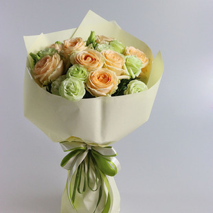 深圳花店19朵香槟玫瑰洋桔梗花束同城送花生日毕业广州大学城预订
