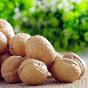 心安易购 新疆薄皮 白核桃 5斤/箱