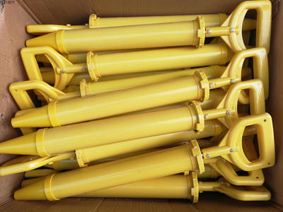 水泥砂浆填缝枪 圆扁嘴水泥填缝枪 水泥填缝灌浆器 防盗门堵缝枪