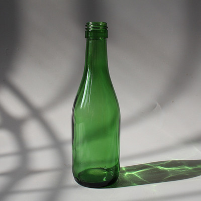 新款185ml玻璃小酒瓶 烧酒瓶小号 分装白酒空瓶子药酒瓶 果酒瓶