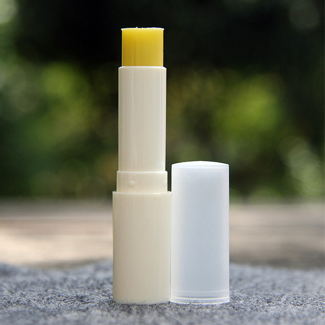 纯天然蜂蜜蜂蜡唇膏5g 孕妇小孩可以吃的润唇膏