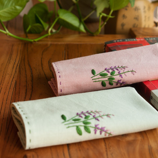 薇手工刺绣薰衣草 唯美纯棉手帕 薰衣草手绢 婚礼情侣礼物特色礼品