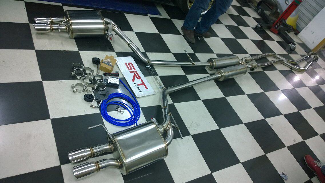 奥迪a4l排气管 奥迪a4l改装可变阀门排气 a4l mrg阀门排气