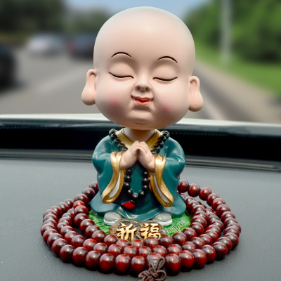创意汽车摆件摇头弥勒佛小和尚可爱公仔保平安车载车内装饰品用品