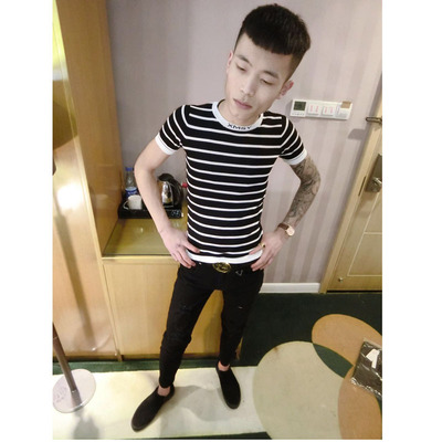 快手红人四哥同款短袖t恤男新款潮流青少年修身条纹半截袖上衣男t